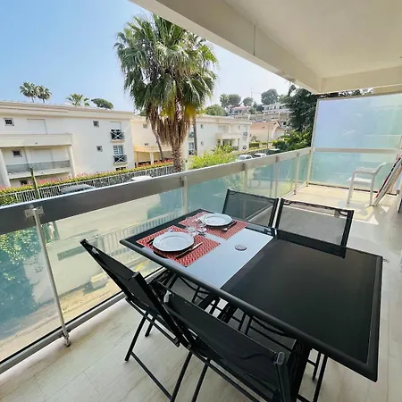 Relax At Basette With Large Garden And Swimming Pool Just A Few Minutes From Beaches * Αντίμπ