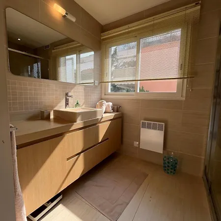 Appartement Relax At Basette With Large Garden And Swimming Pool Just A Few Minutes From Beaches