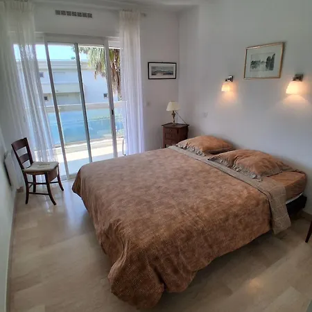 Relax At Basette With Large Garden And Swimming Pool Just A Few Minutes From Beaches Appartement
